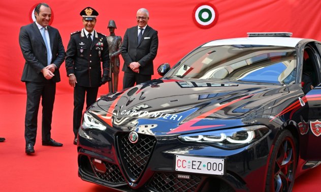 Maserati MCPURA и Alfa Romeo Giulia Quadrifoglio с нова ливрея