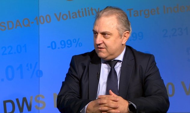 Привличането на таланти от чужбина е по-важно от промяната на Конституцията