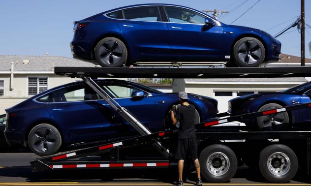 Акциите на Tesla поскъпват с над 6% заради ръст на доставките на електромобили