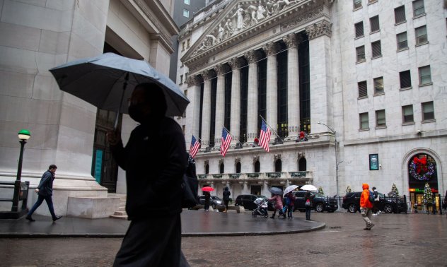 По-високите лихви и сривът на технологичния сектор подхранват бума при търговията с опции