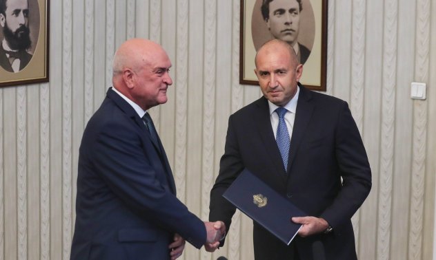 Димитър Главчев все пак смени Калин Стоянов във втория си служебен кабинет