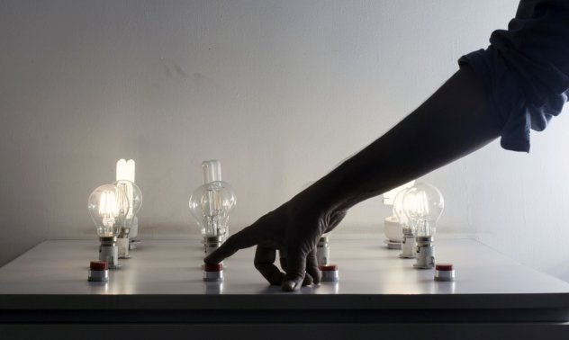 Невероятното свиване на потреблението на енергия от електрическите крушки