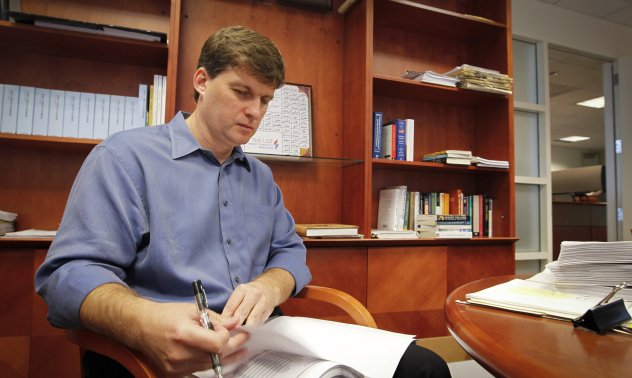 Майкъл Бъри затвори фонда си, но защо всички сме обсебени от това