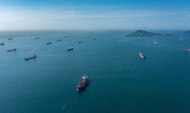 Панамският канал маха ограниченията, причинили затруднения в глобалната търговия