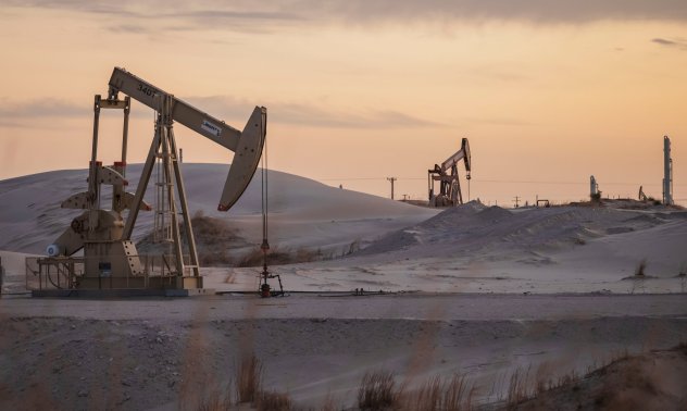 Петролът ще е около $50 за барел догодина, мир в Украйна може да свали още $5