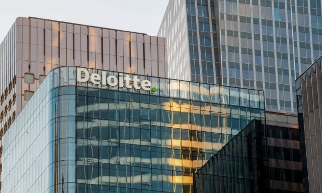Deloitte ще разчита на AI, за да избегне масови уволнения в бъдеще
