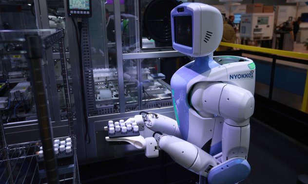 Хуманоидни роботи във "Футуризъм" - реални и холивудски рискове  