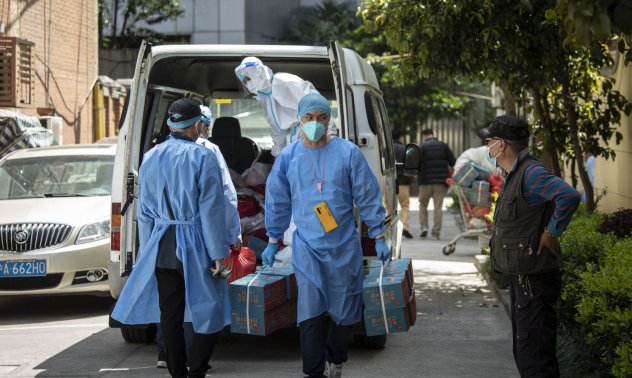 Рисковете, свързани с регулациите и Covid в Китай, натежават върху фондовия пазар