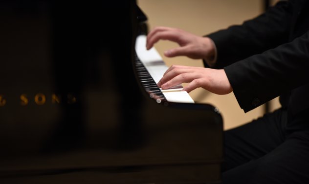 Контрабандата на рояли показва колко трудно Тръмп ще притисне Путин