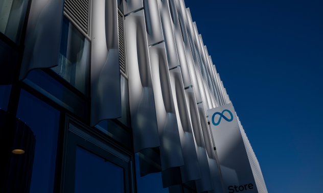 Facebook и Instagram спират политическата реклама в ЕС