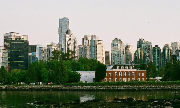 Сега жилищата във Ванкувър са най-евтини от последните 6 години