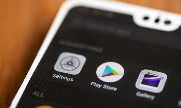 Google позволи на разработчиците да се свързват с клиенти извън Play Store