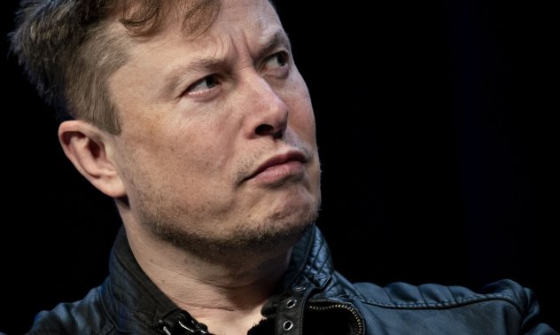 Мъск се опитва да вложи по-малко собствени пари в закупуването на Twitter