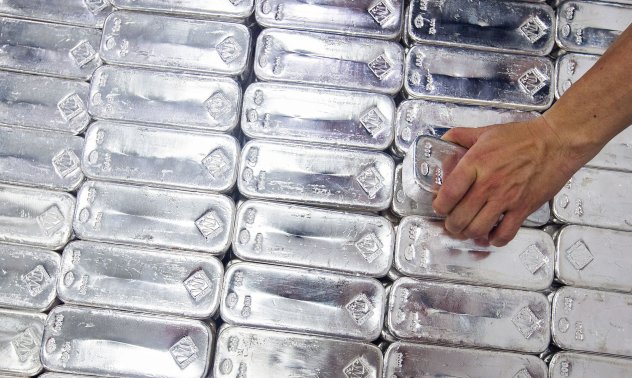 Намаляващите резерви от сребро в Китай са нов риск за нагорещения пазар