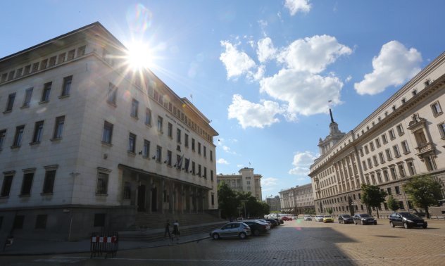 Държавата ще предложи половин милиард лева дългови книжа на аукцион на вътрешния пазар