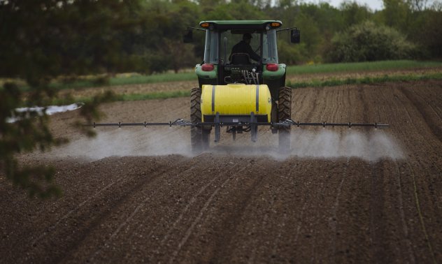ЕС планира ограничения за внос на храни заради използване на пестициди