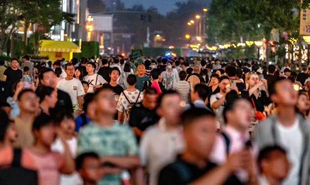 Икономическият растеж на Китай е по-лош от очакваното, добавяйки натиск върху Си