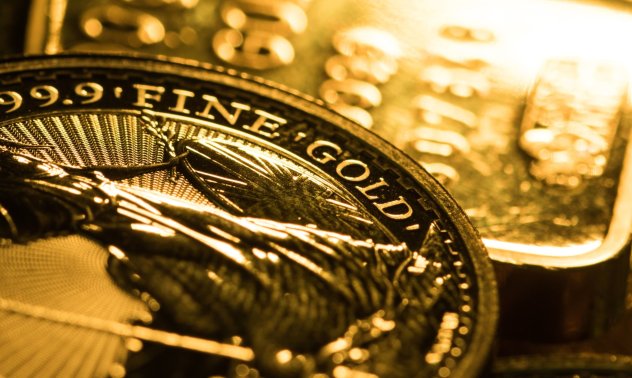 Напрежението в Украйна изтласка цените на златото и паладия