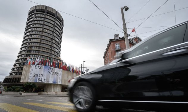 BIS към правителствата: Пазете се от внезапния гняв на пазара заради дълга