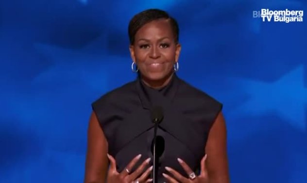 Мишел Обама: Камала Харис е повече от готова за този момент. 