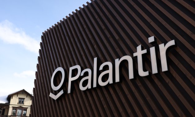 Бъдещето на Palantir е обещаващо заради сектора на отбраната и сделките на Тръмп