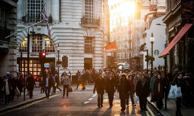 Кои са четирите основни истини за макроикономиката? 