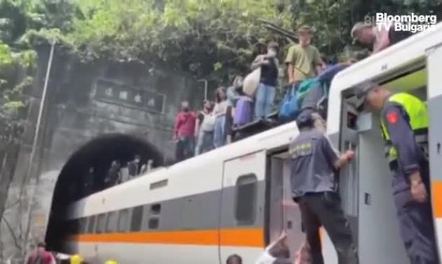 Десетки жертви на жп катастрофа в Тайван