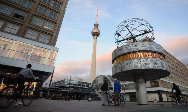 Криза пълзи към Европа - единственият въпрос е каква