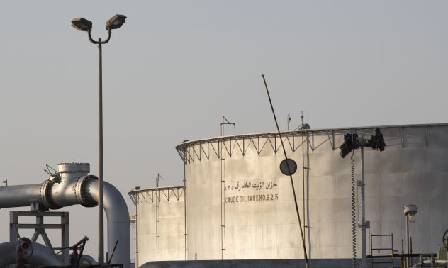 Петролът поскъпна след като ОПЕК+ замрази нивото на добива в началото на 2026 г.