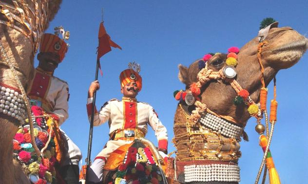 В Ню Делхи честват за 70 път Деня на републиката с парад на военна техника и кавалерия с камили