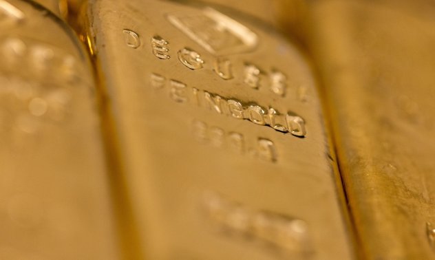 Златото остава привлекателно убежище на фона на тревожните послания за растежа