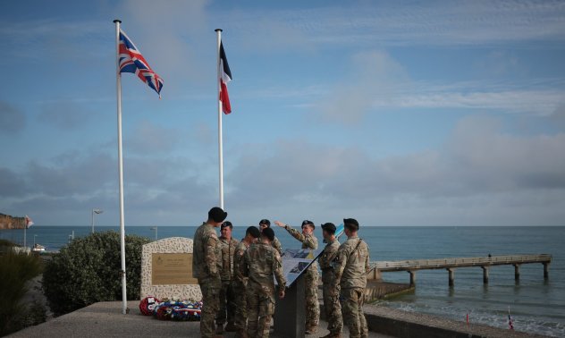 САЩ изпращат нова помощ на Украйна, а Байдън ще разговаря със Зеленски в Париж