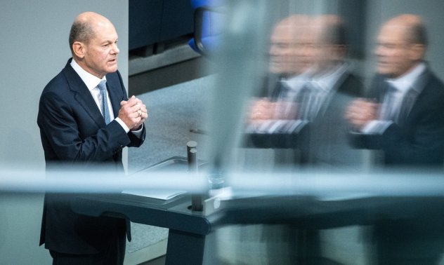 Европейски валутен фонд и по-високи данъци: Германия и Европа на канцлера Шолц