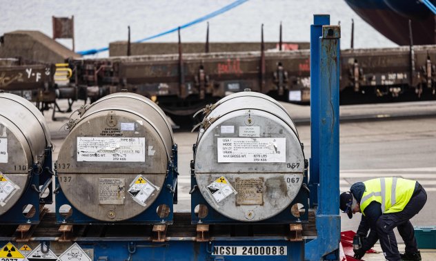 Белият дом обмисля забрана на вноса на руски уран