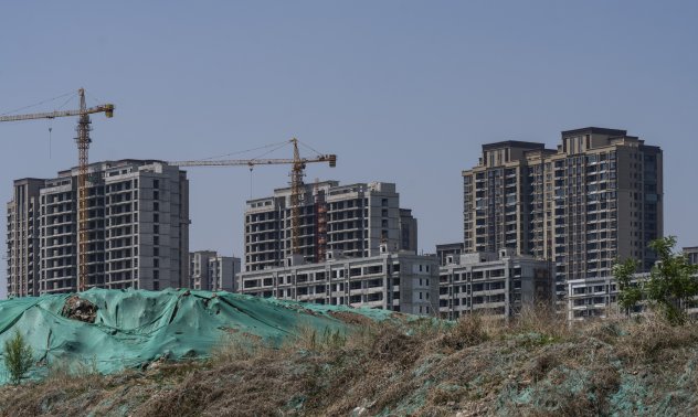 Китай обещава да ускори изкупуването на непродадените жилища, за да станат общински