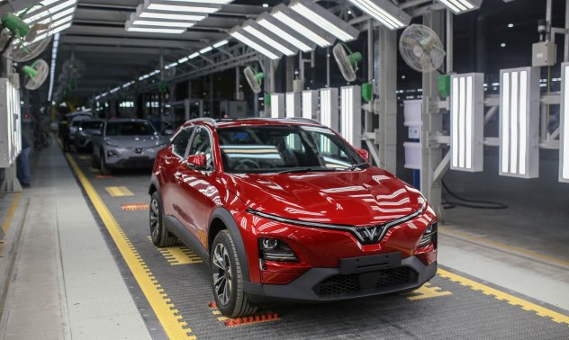 Целият свят преминава към електрически превозни средства по-бързо от вас