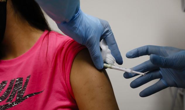 Pfizer кандидатства за разрешение за спешна употреба на ваксината й от ноември