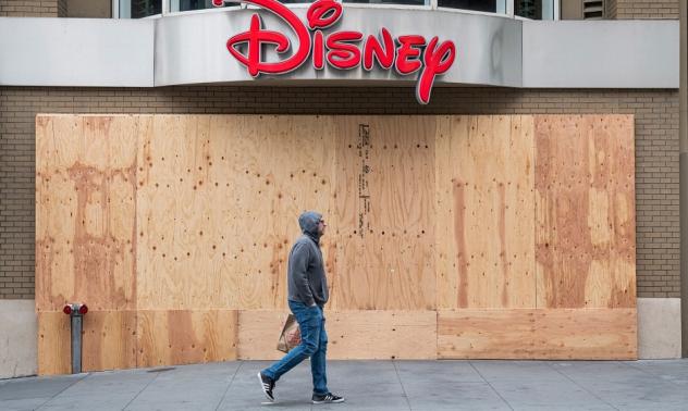 Disney сложи край на историческия бранд 20th Century Fox