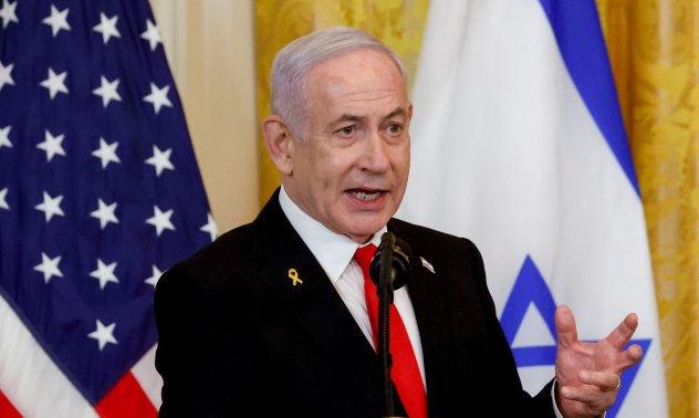 Натискът за спиране на делата срещу Нетаняху започна дебат за помилването му 