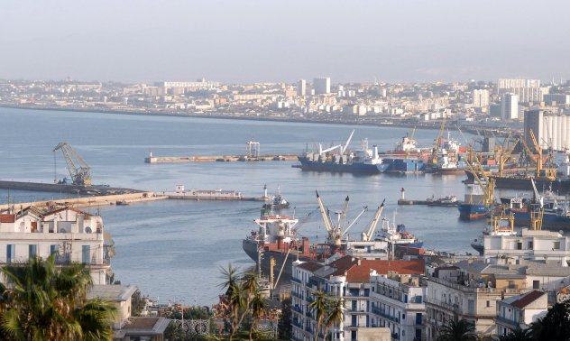 Последната рафинерия за оловен бензин спира работа 