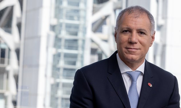 Сделка на HSBC за $37 млрд. е напът да спаси Hang Seng Bank от имотната криза 