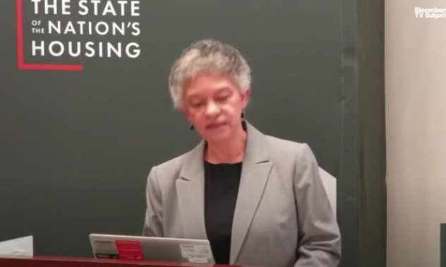 Колинс от Фед: Умерено рестриктивната политика е необходима