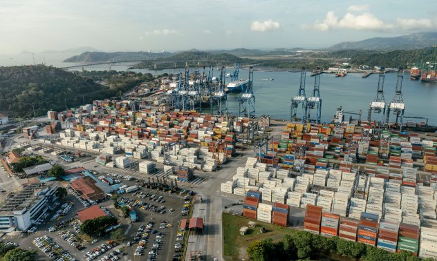  Сделката за пристанищата в Панама отново е под въпрос