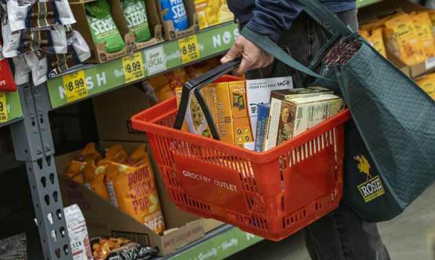 Разглезеният свят на свръхпотребление ще трябва да се опомни, за да оцелee