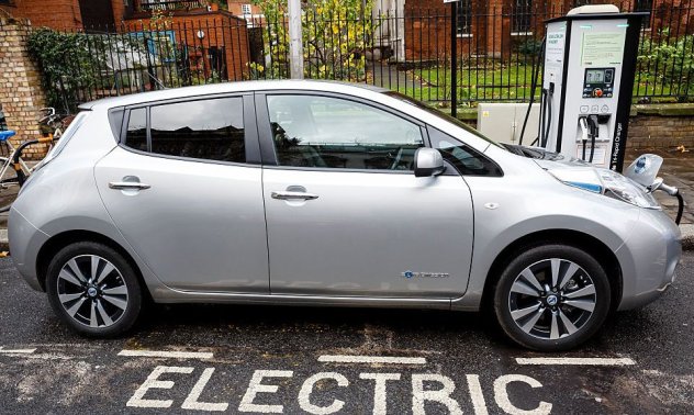 Близо 10% от продадените автомобили по света през 2021 са електрически