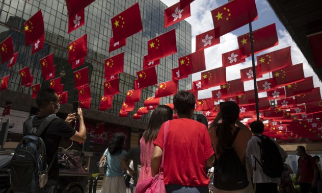 Facebook, Google и Twitter заплашиха, че ще напуснат Хонконг