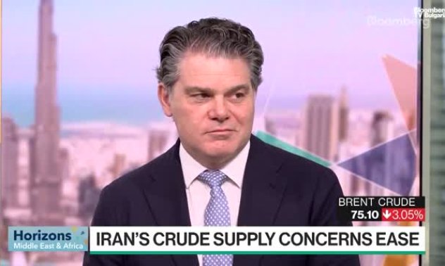Петролът спадна с намаляване на тревогата за доставките от Иран