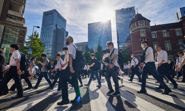 Япония е последна в глобално проучване за благосъстоянието на работниците