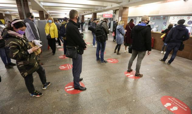 Москва глобява за неносене на маски заради нарастващите случаи на Covid-19