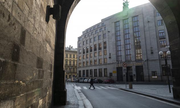 Чешката централна банка може да повиши лихвите най-рано през 2021 г. 